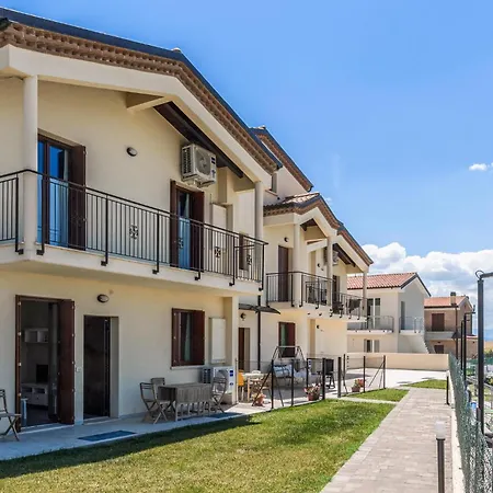 Holiday home Pet Friendly Apartment In Terre Roveresche La Figurina
