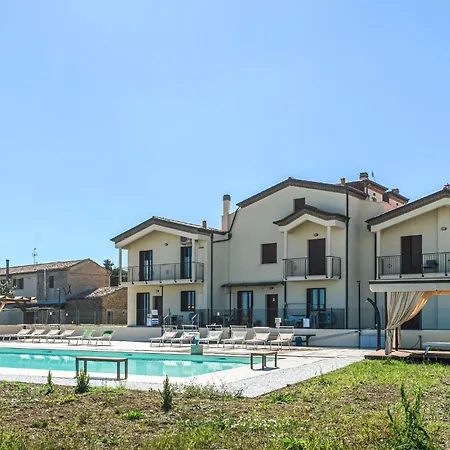 Pet Friendly Apartment In Terre Roveresche La Figurina