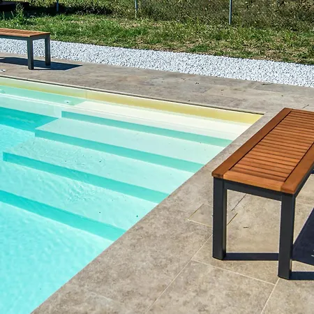 Awesome In Terre Roveresche With Wifi Hébergement de vacances