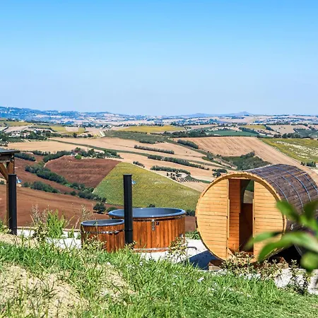 Awesome In Terre Roveresche With Wifi Hébergement de vacances *
